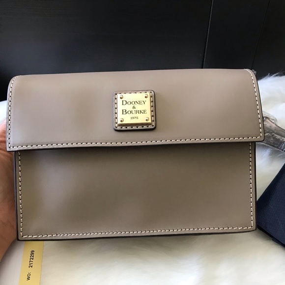 Dooney & Bourke - Picture 2 of 10